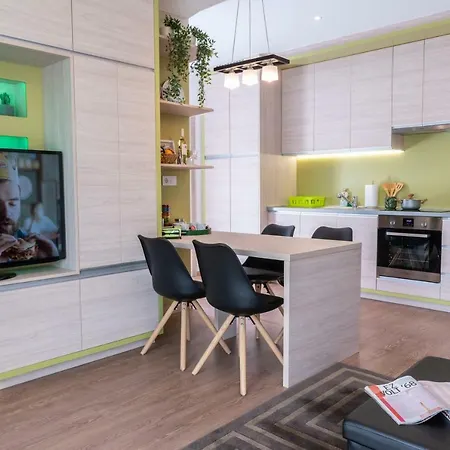 Defne Apartman Debrecen Exterior photo
