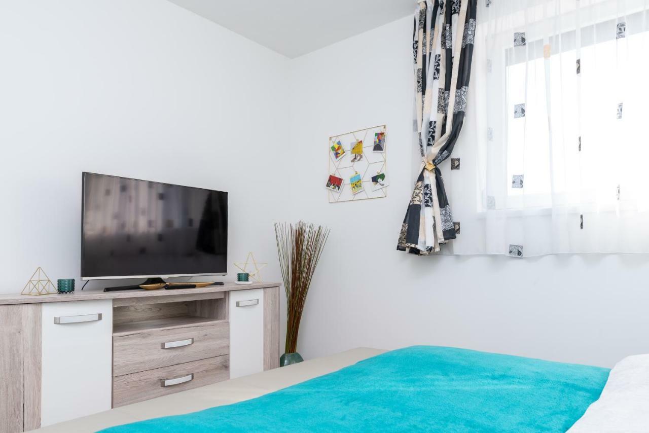 Defne Apartment *